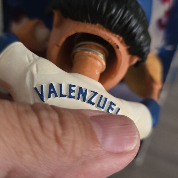 Los Angeles Dodgers 2006 Fernando Valenzuela Bobblehead - Picture 16 of 16